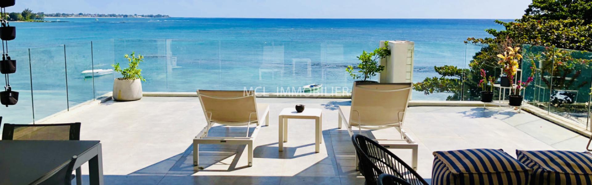  FURNISHED RENTAL - BEACHFRONT PENTHOUSE - pereybere  